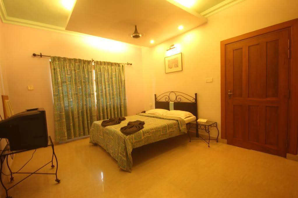 Hotel Sodder'S Gloria Anne Candolim Exterior foto