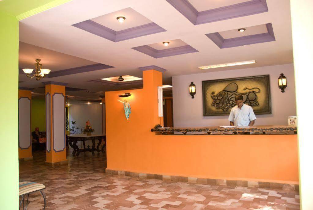 Hotel Sodder'S Gloria Anne Candolim Exterior foto